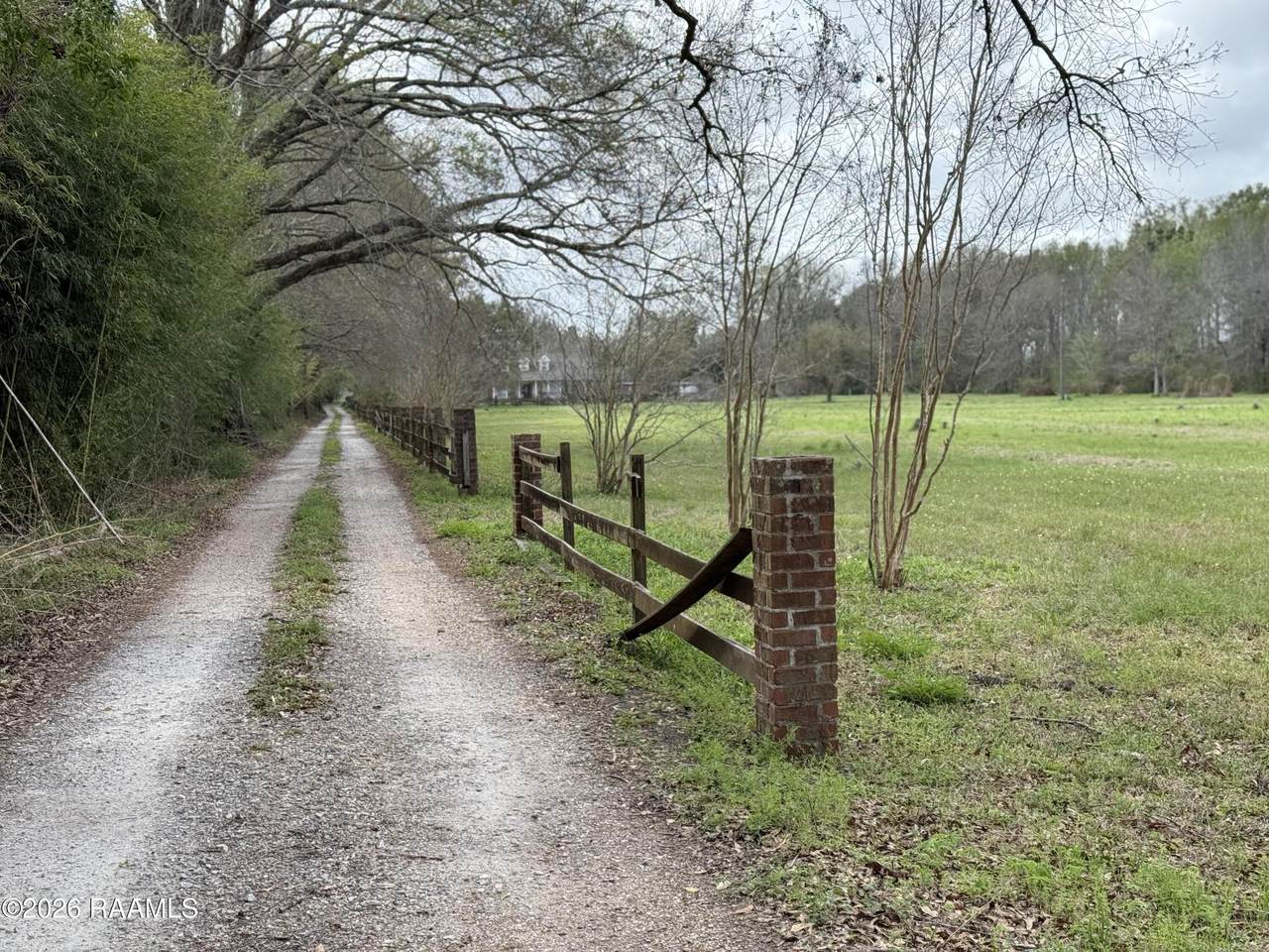 https://bt-photos.global.ssl.fastly.net/acadiana/1280_boomver_4_2500006899-2.jpg