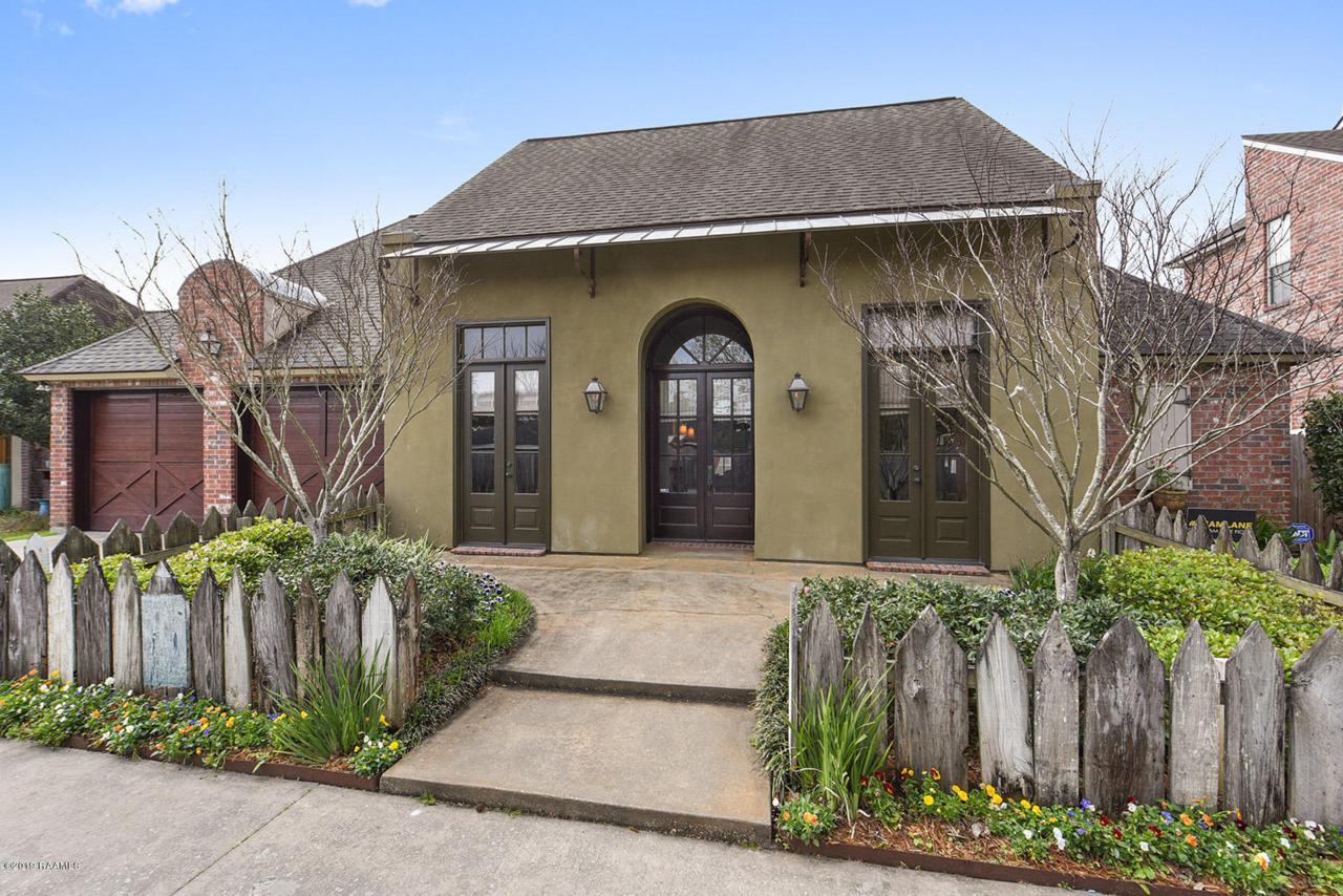 313 Breemen Circle - Photo 1