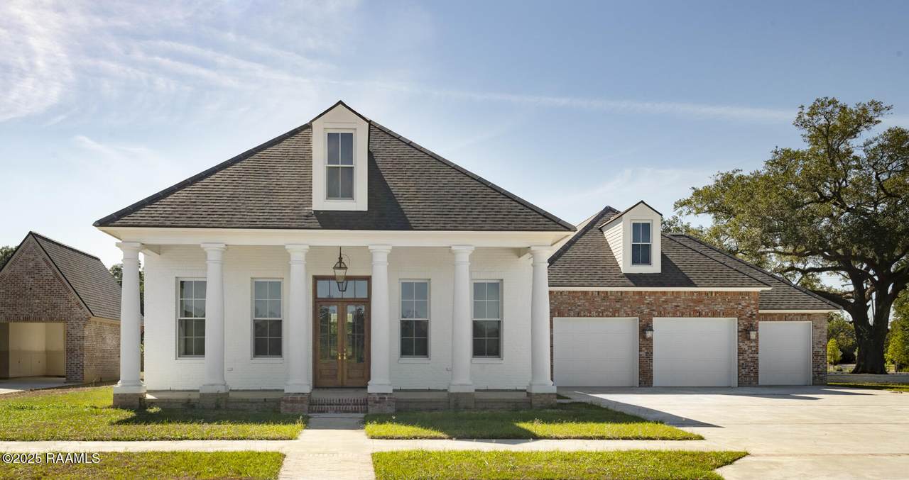 200 Castle Vine Way - Photo 1