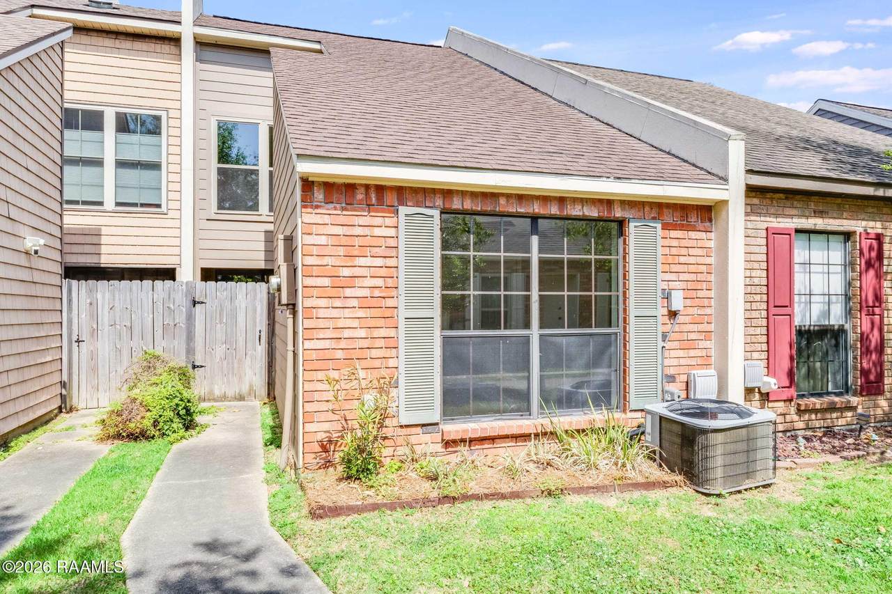 202 Long Plantation Boulevard - Photo 1