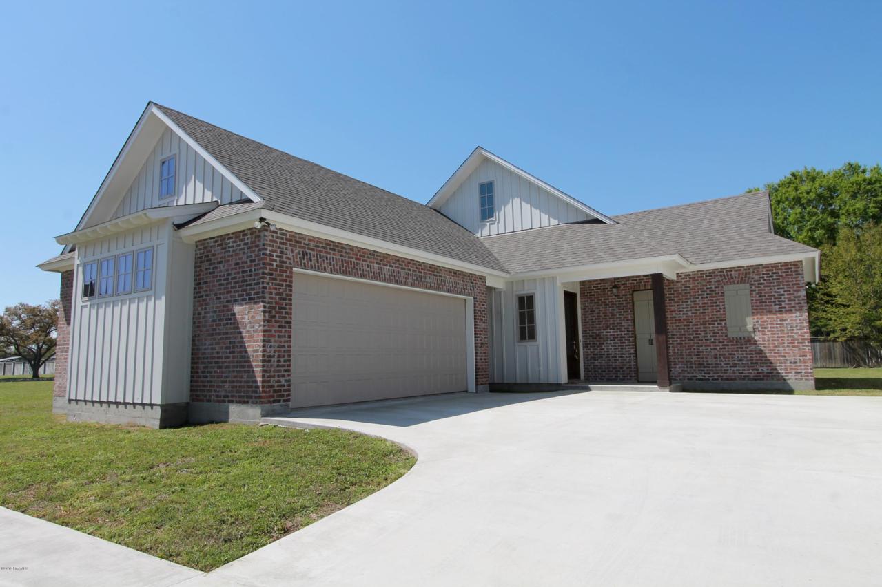 415 Evangeline Trail - Photo 1