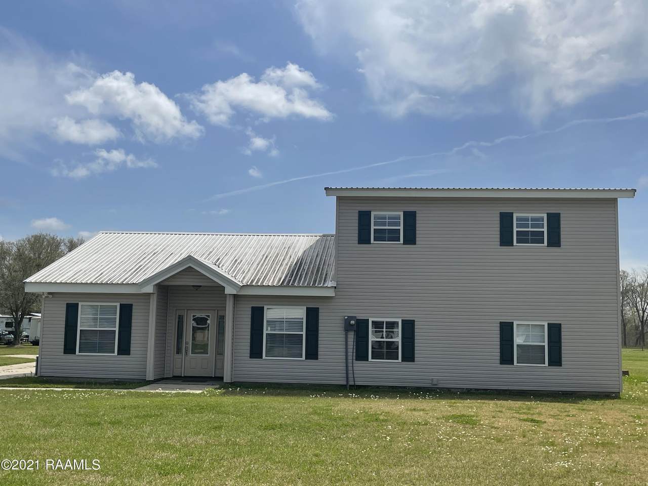 1037 Alexander Circle - Photo 1