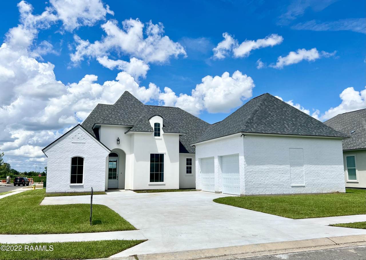 604 Cedar Lake Drive - Photo 1