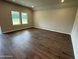 226 Oak Heights Drive - Photo 4
