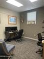 412 Travis Street - Photo 14