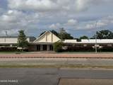 111 Camellia Boulevard - Photo 1