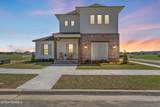 400 Villager Avenue - Photo 2