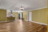 111 Castle Row - Photo 4
