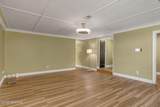 111 Castle Row - Photo 5