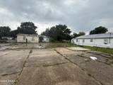 200 Saint De Porres Street - Photo 1