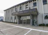 412 Travis Street - Photo 2