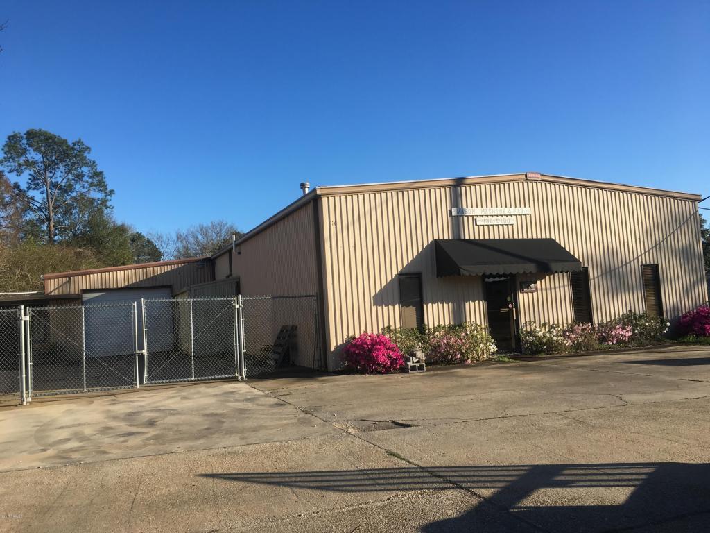 105 Bonin Road - Photo 1