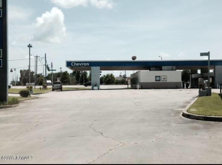 5051 Ambassador Caffery Parkway - Photo 1
