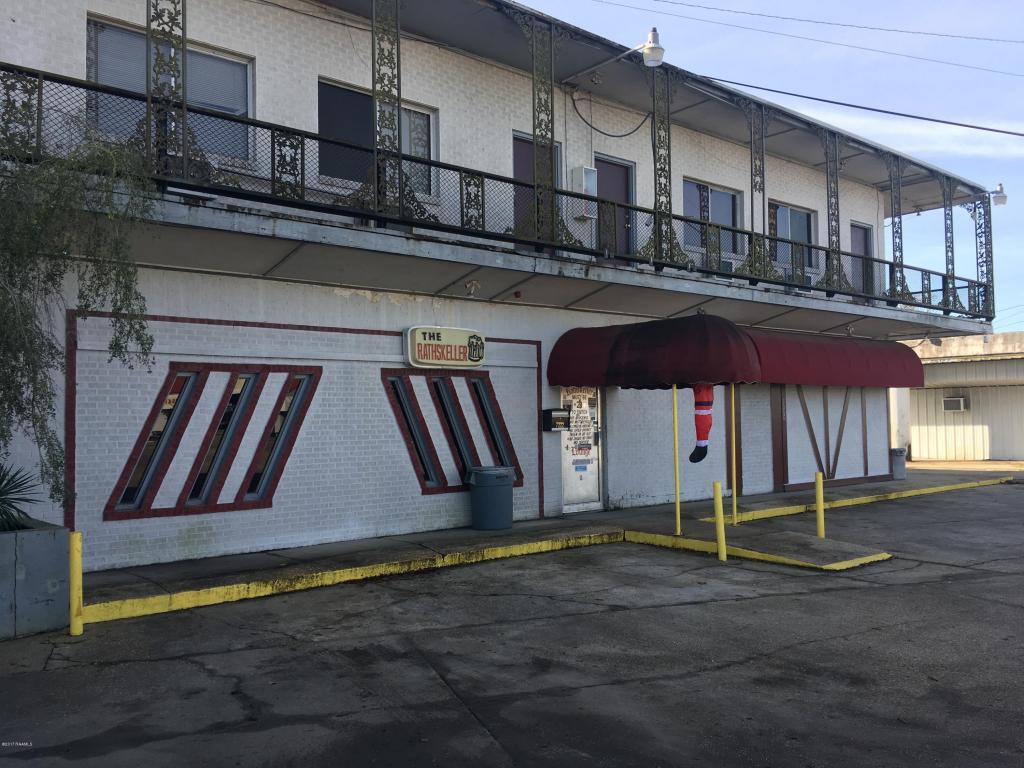 7222 Hwy 182 - Photo 1