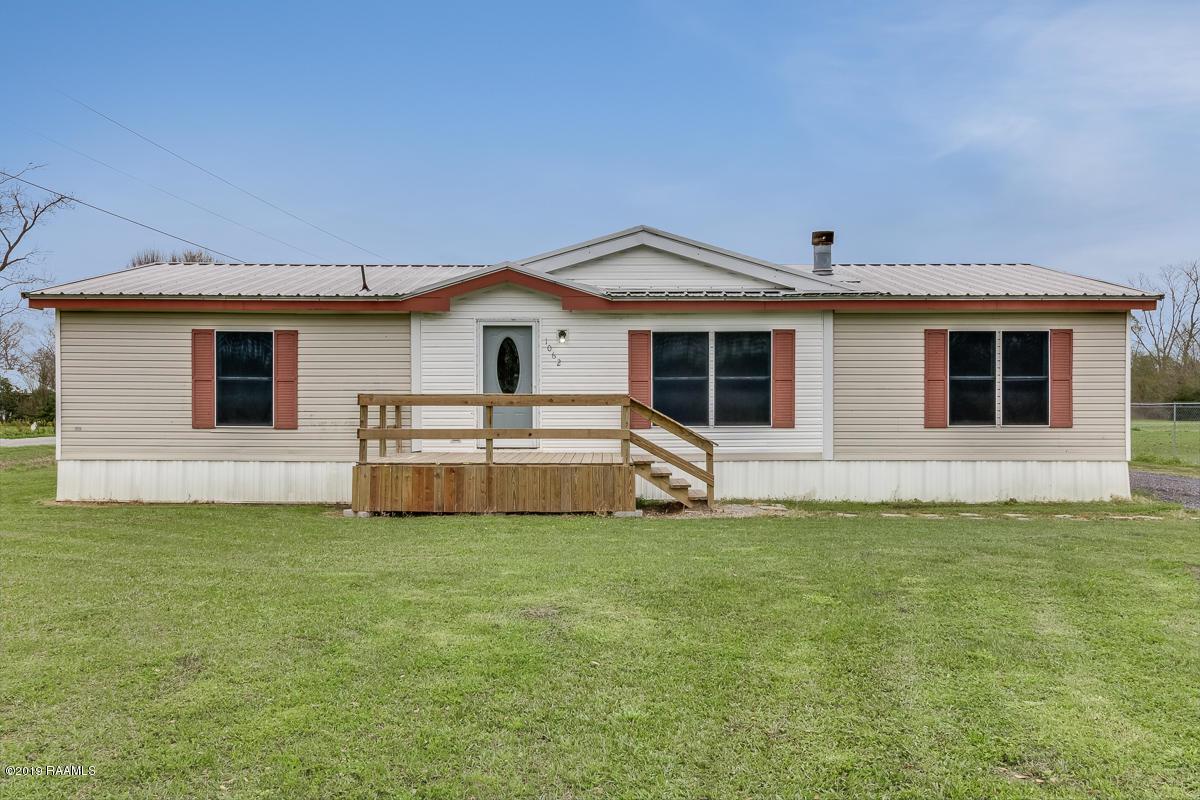 1062 Madeline Boulevard - Photo 1