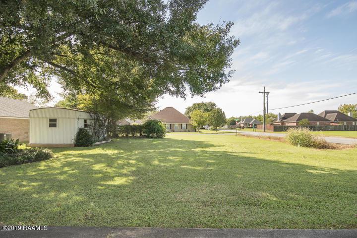 101 Village Green Drive - Photo 1