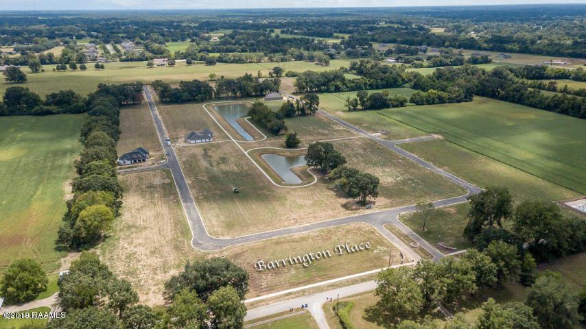 102 Hedgeworth Court - Photo 1