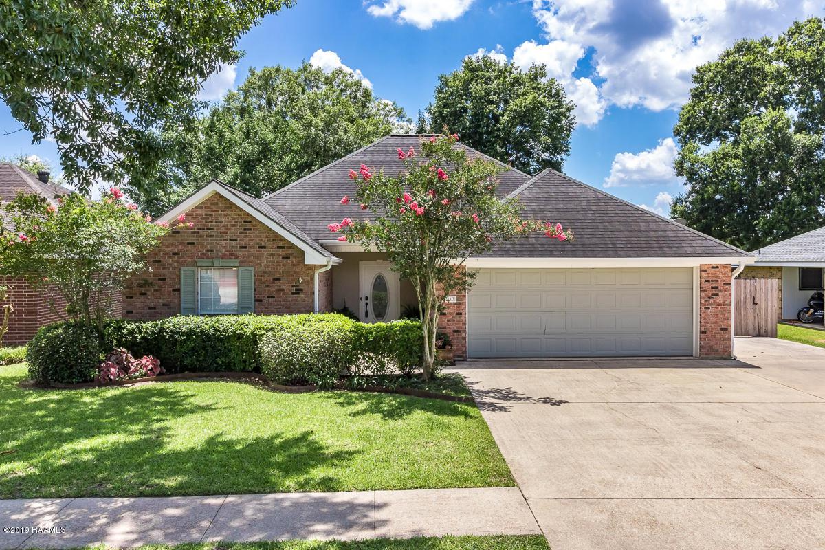113 Carolyn Drive - Photo 1