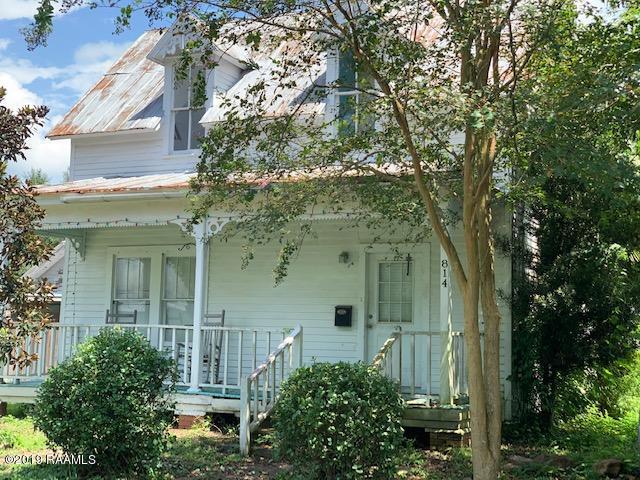 814 Ave G - Photo 1