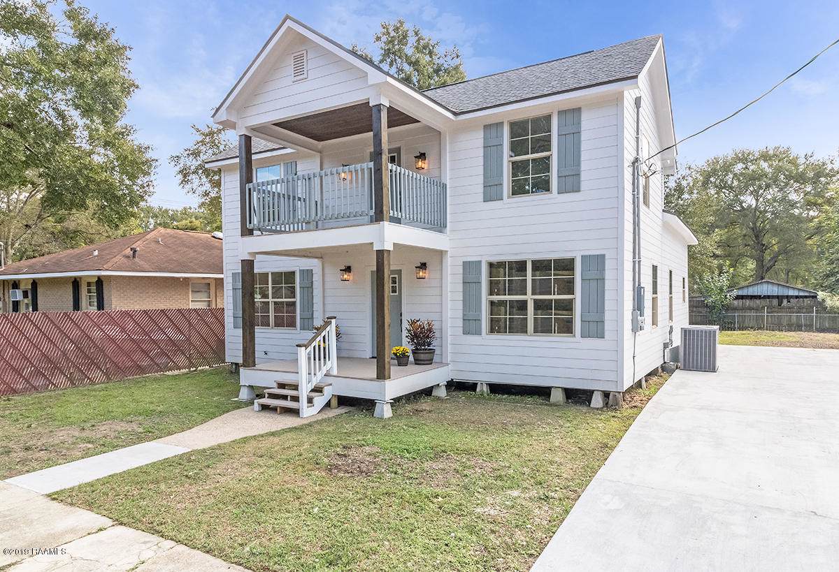 721 Oak Avenue - Photo 1