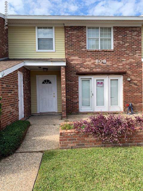 101 Wilbourn Boulevard - Photo 1