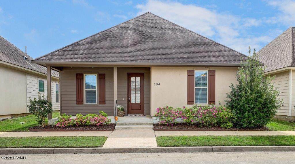 104 Pettigrove Drive - Photo 1