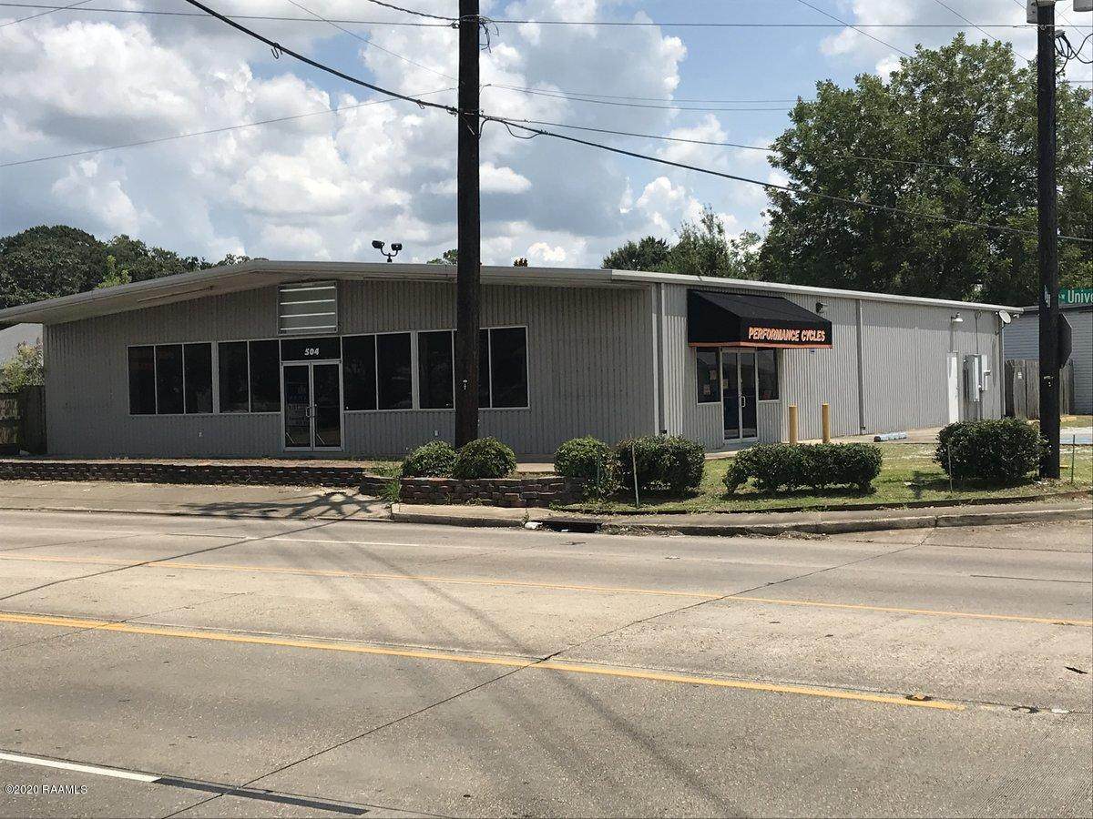 504 University Avenue - Photo 1
