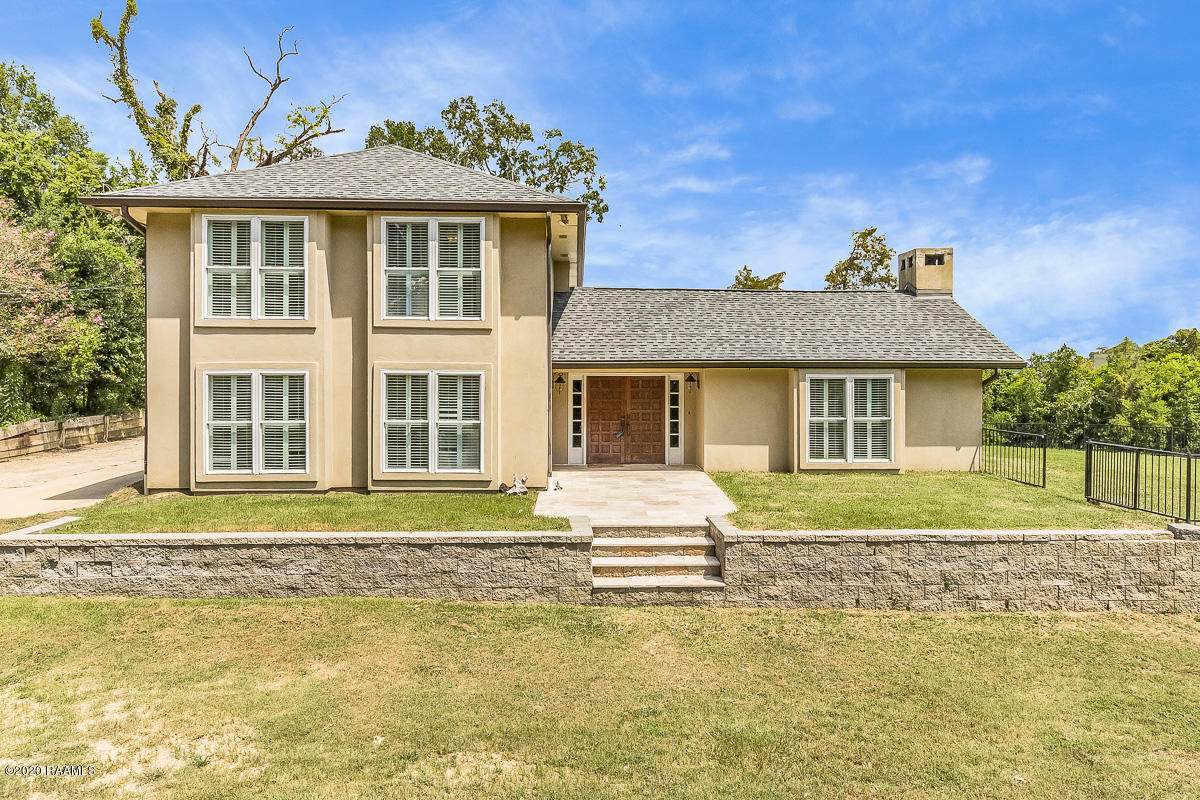 215 Beverly Drive - Photo 1