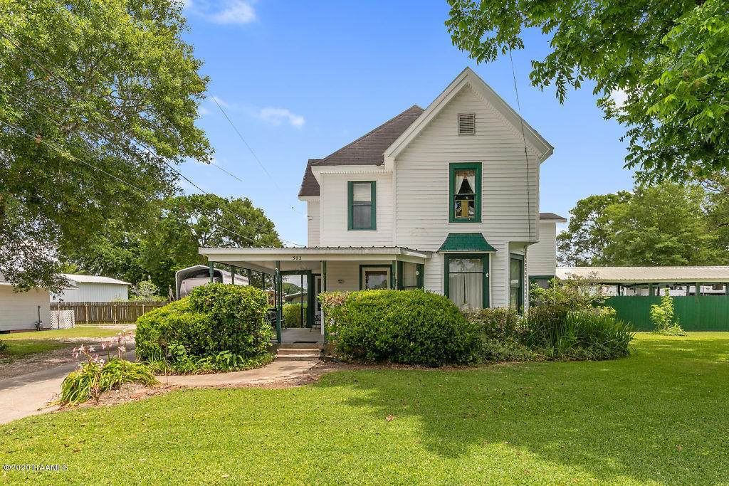 302 Louise Street - Photo 1