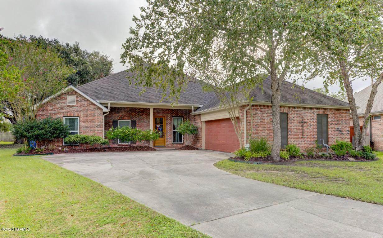 308 Candlelight Drive - Photo 1