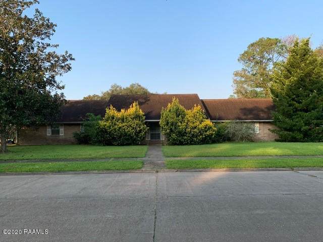 116 Oakwood Drive - Photo 1