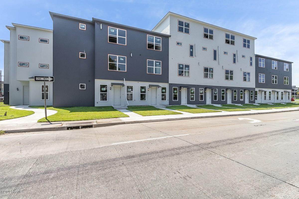 305 Second Street - Photo 1