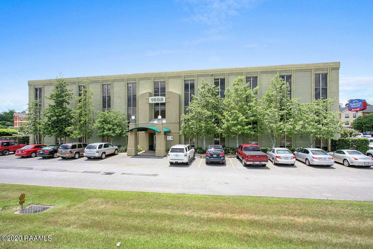 1602 Pinhook Street - Photo 1