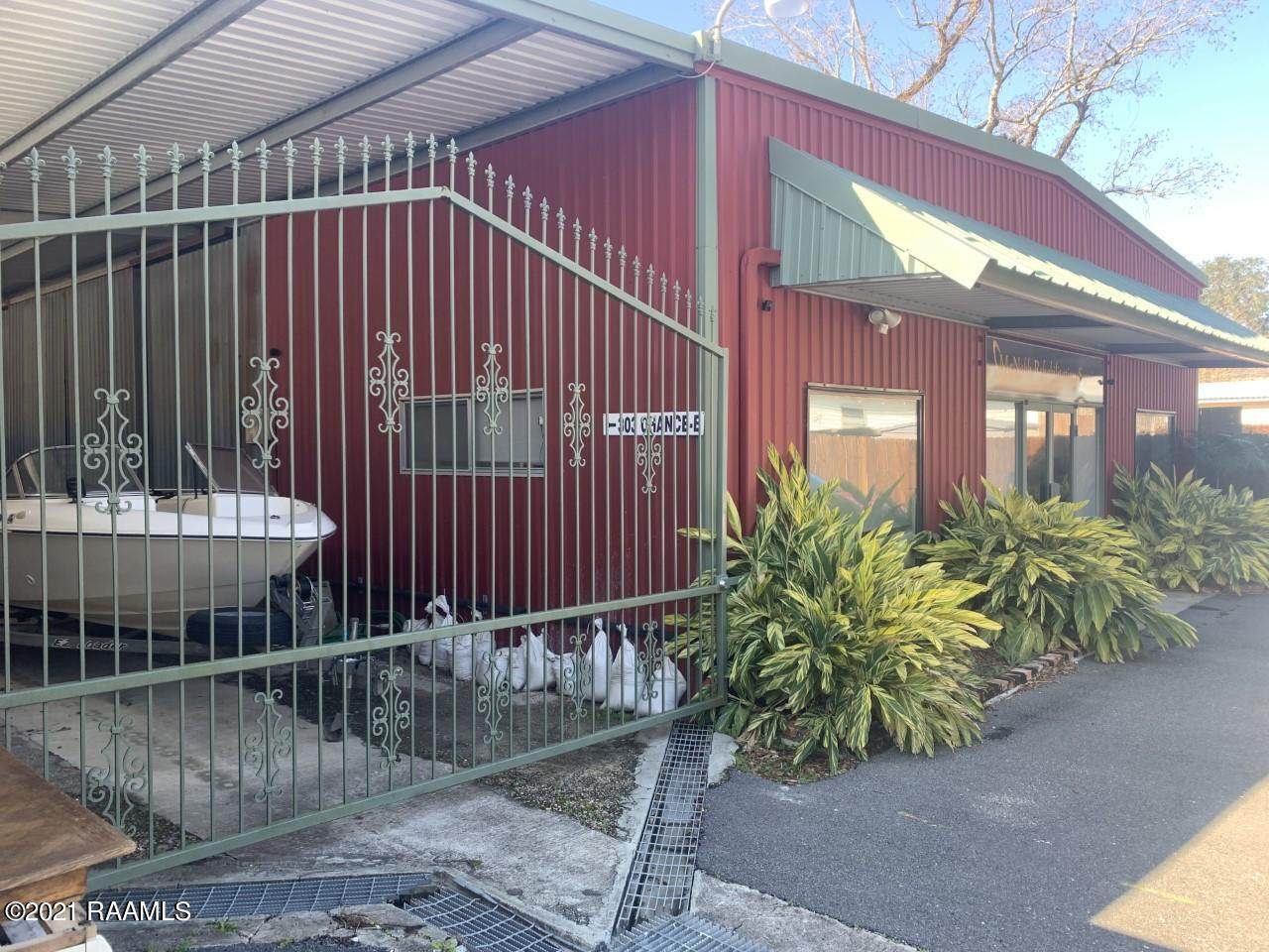 303 Chance Street - Photo 1