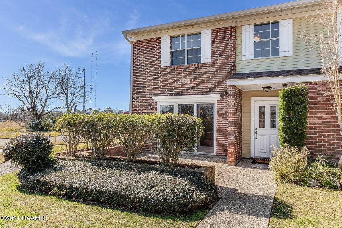 101 Wilbourn Boulevard - Photo 1