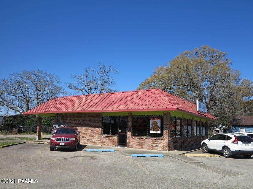 810 Evangeline Thruway - Photo 1