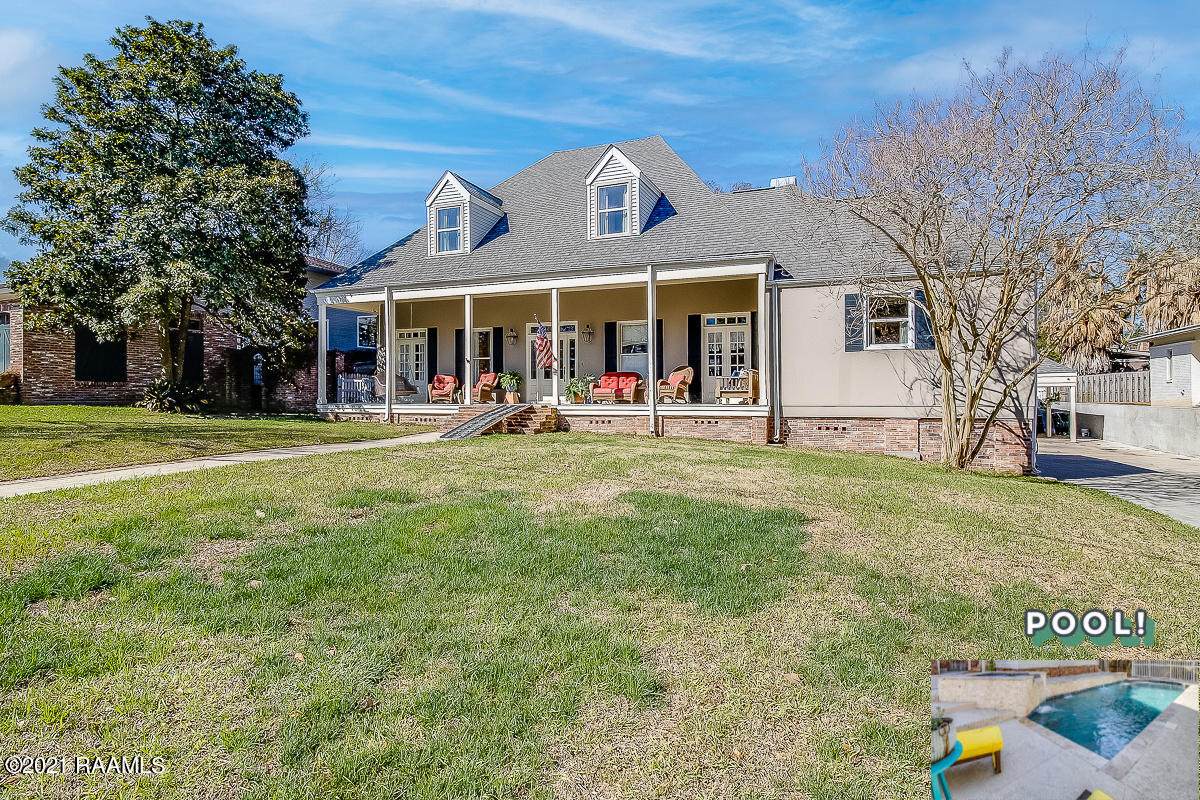 302 Laurence Avenue - Photo 1
