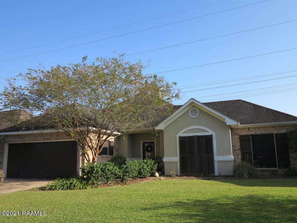 301 Southwood Drive - Photo 1