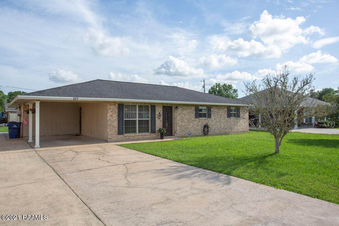137 Bernard Street - Photo 1