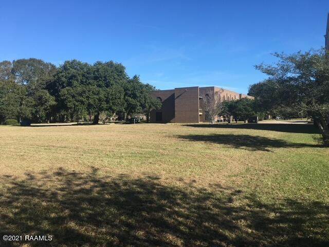 215 Kaliste Saloom Road - Photo 1