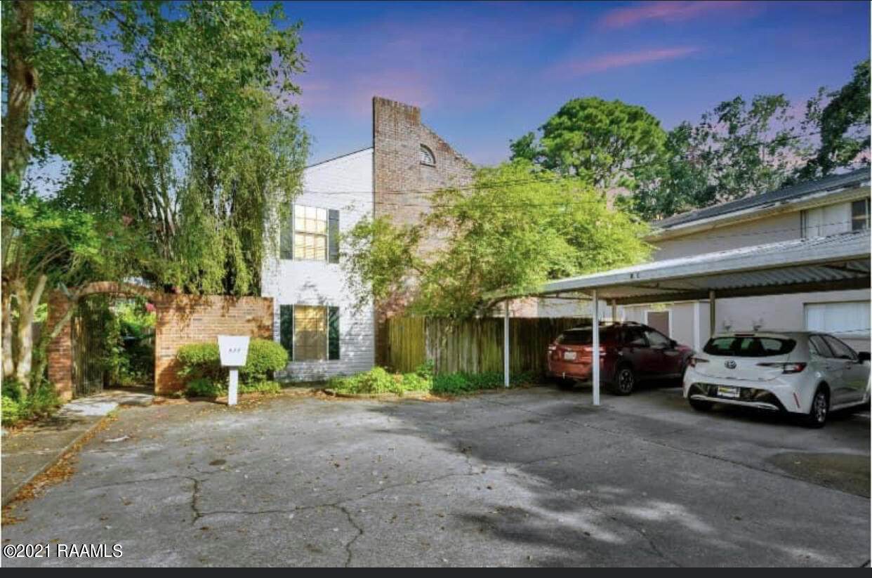 522 Harding Street - Photo 1