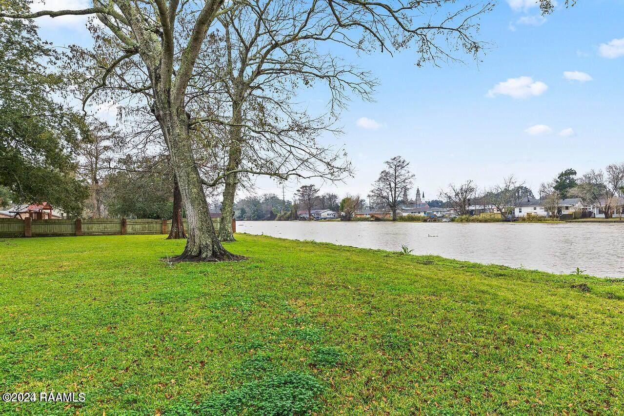 409 Beth Drive - Photo 1