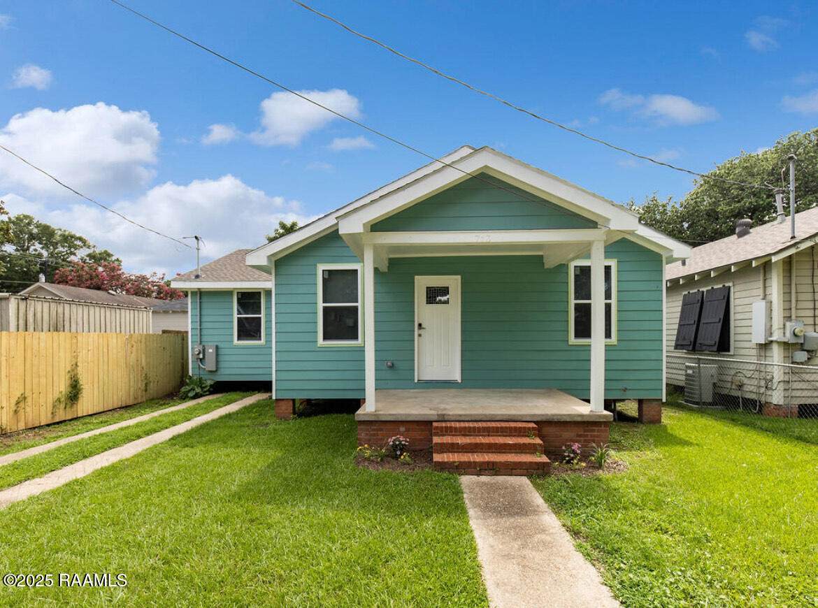 713 Saint Louis Street - Photo 1