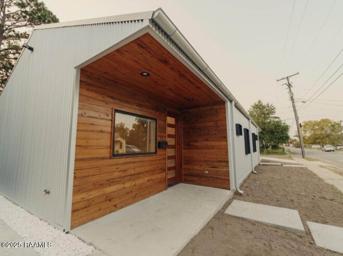 700 St. Antoine Street - Photo 1