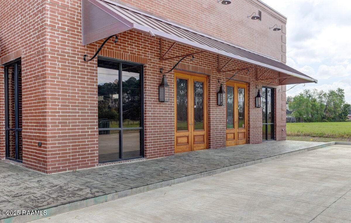 https://bt-photos.global.ssl.fastly.net/acadiana/orig_boomver_1_2500003361-2.jpg