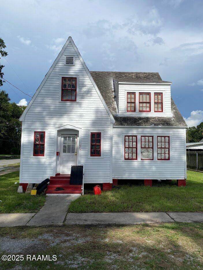 118 Guegnon Street - Photo 1