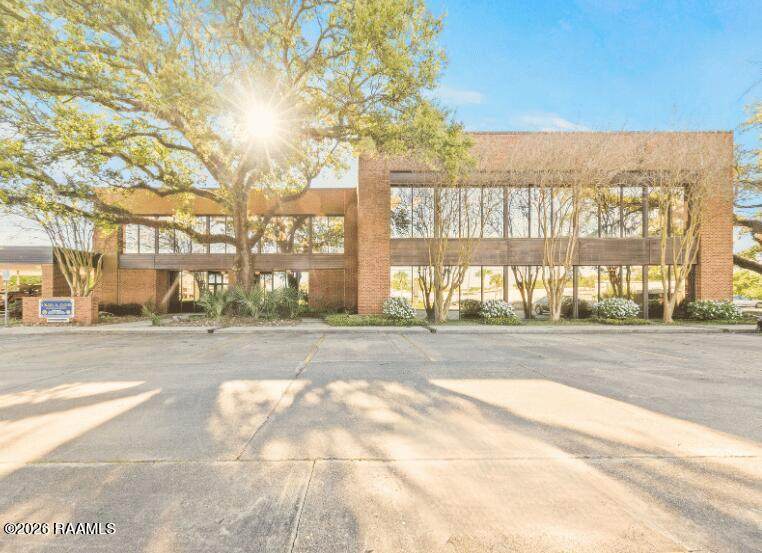 110 Kaliste Saloom Road - Photo 1