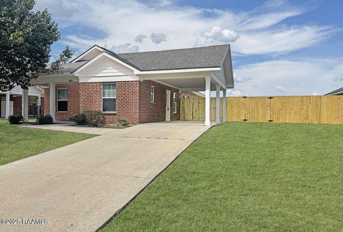 1014 West End Drive - Photo 1