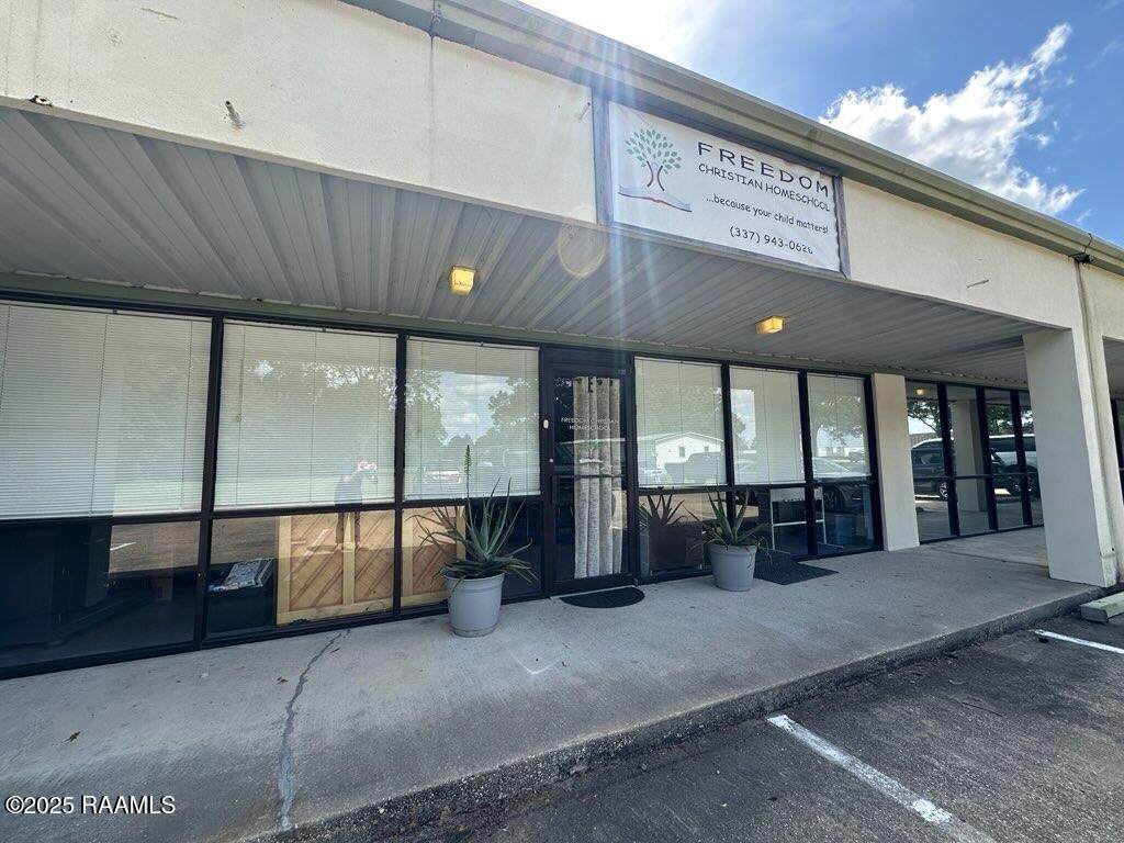 209 Southpark Road - Photo 1
