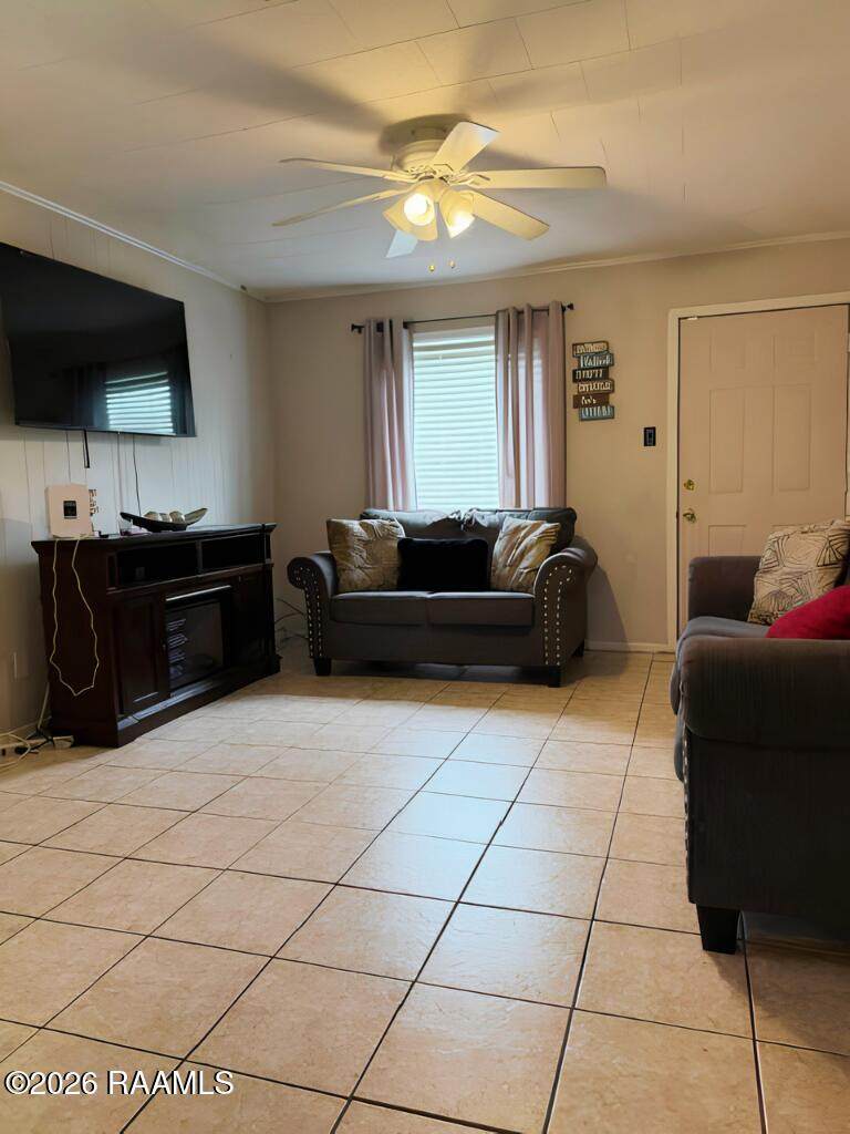 https://bt-photos.global.ssl.fastly.net/acadiana/orig_boomver_1_2600008303-2.jpg